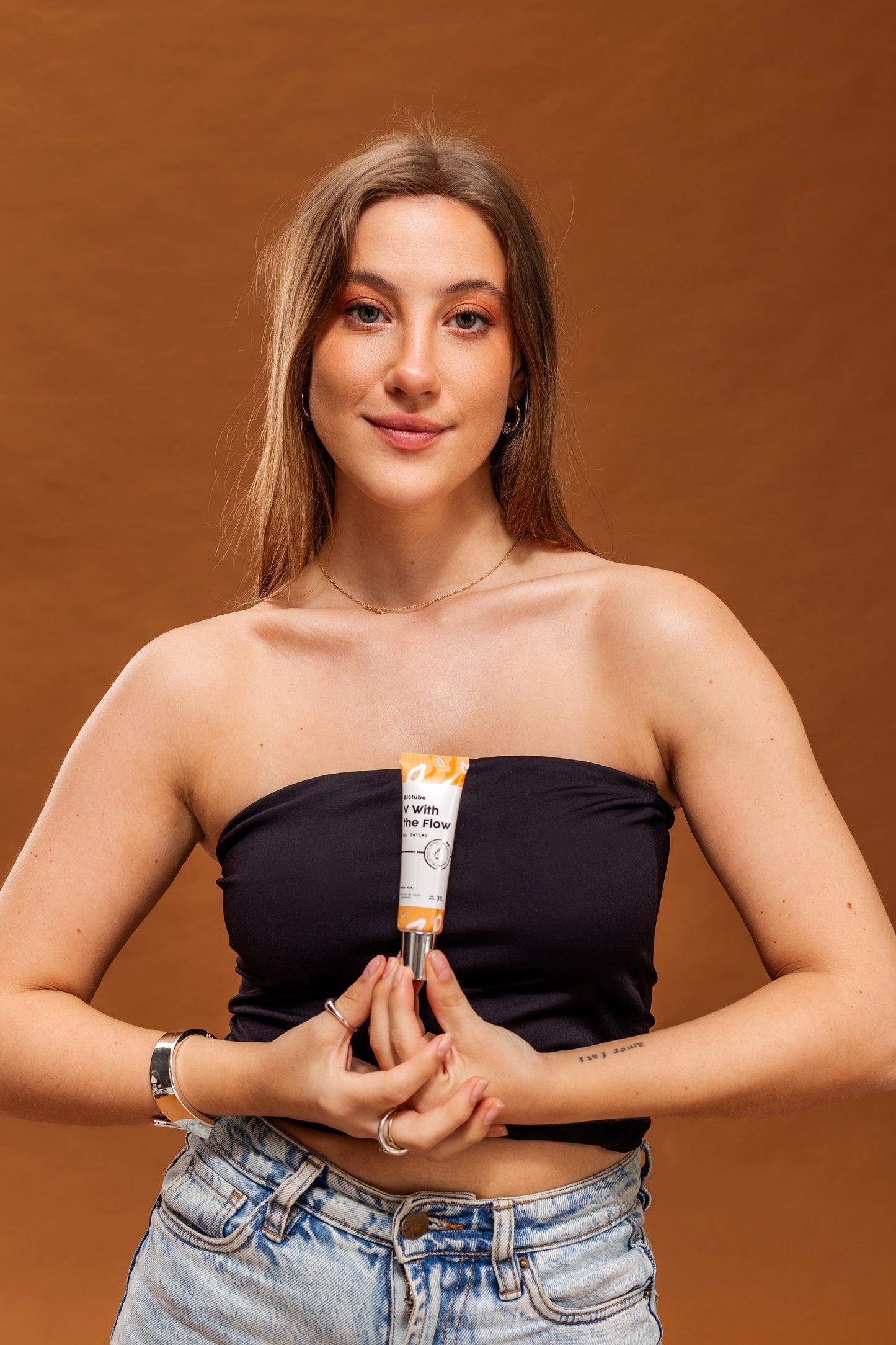 V With the Flow Gel Lubricante para el bienestar íntimo