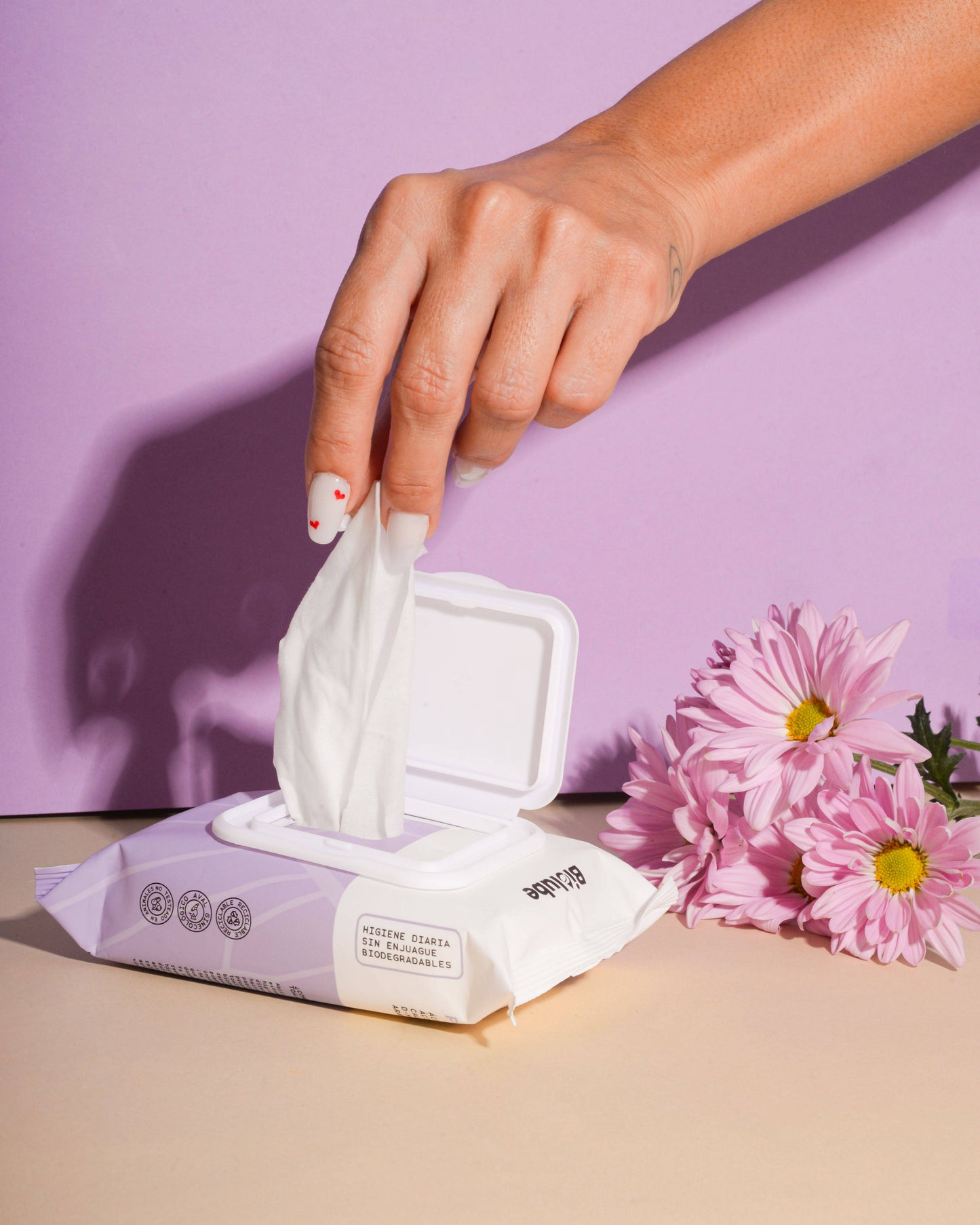 Refreshing and biodegradable intimate hygiene wipes (Pack x4)