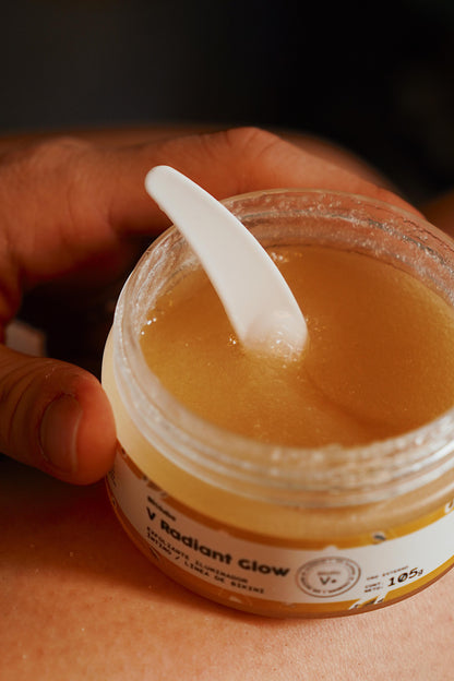 V Radiant Glow Exfoliante y Aclarante